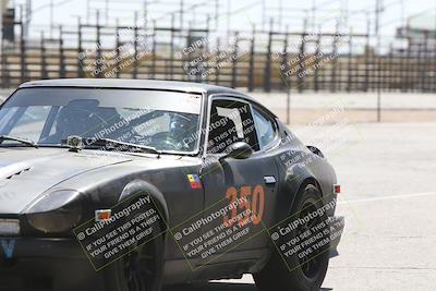 media/May-18-2022-Open Track Racing (Wed) [[f96b7d3cf4]]/Around the Pits/